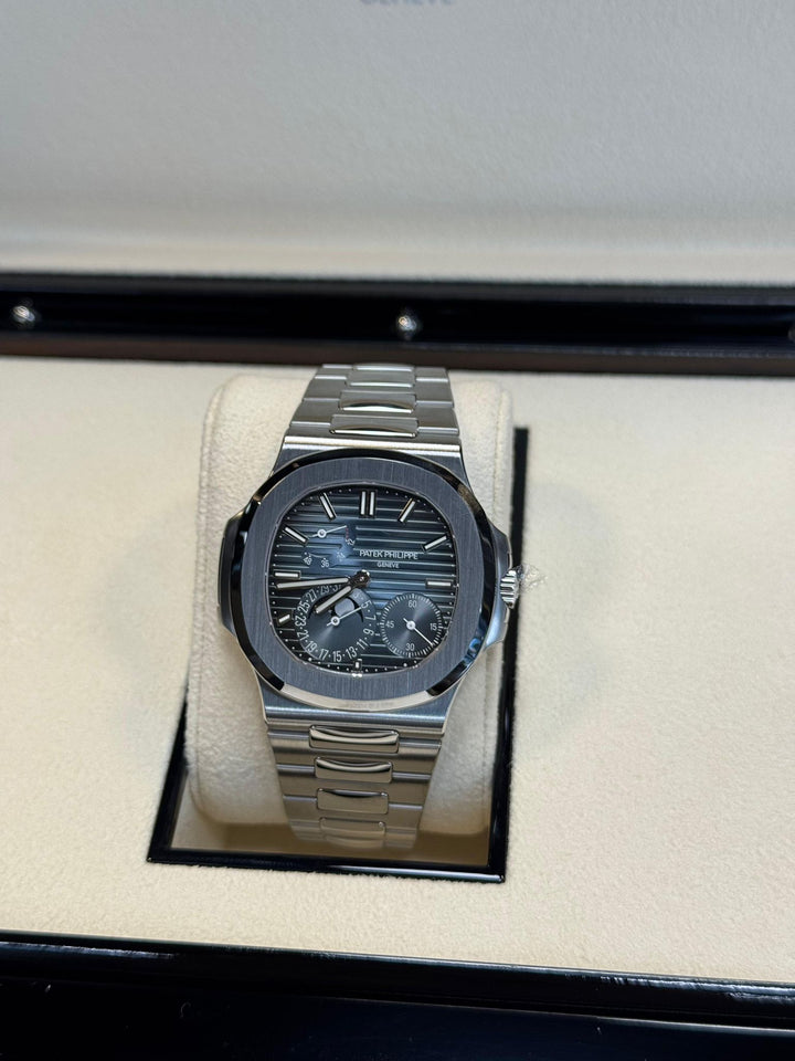 Patek Philippe Nautilus 5712/1A-001